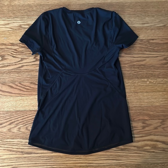 lululemon top sheer/mesh edge size 4 - Picture 1 of 2